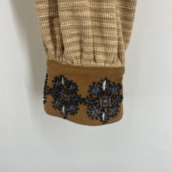 Double D Ranch Size M Trails End Top Long Sleeve Beaded Embellished Tan Western - Picture 5 of 11